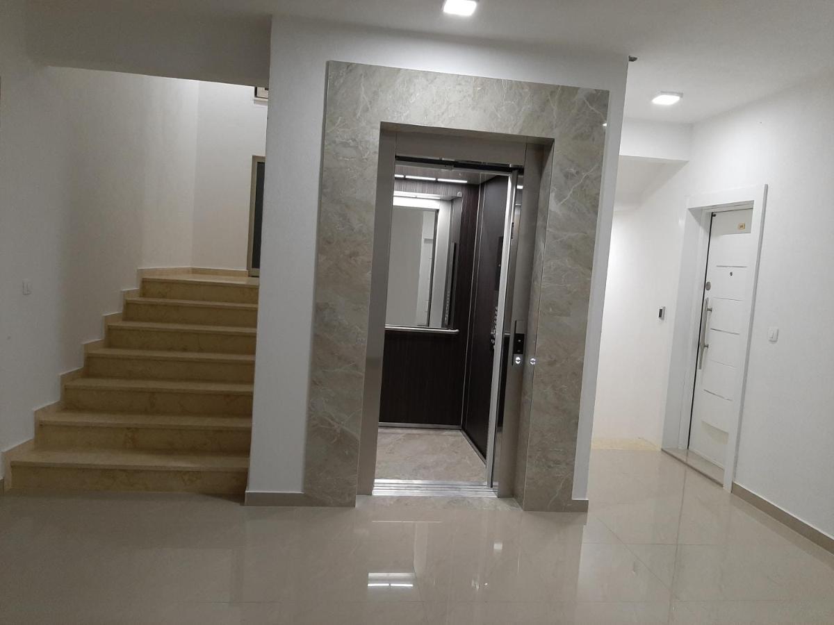 Apolon Apart Šušanj Extérieur photo