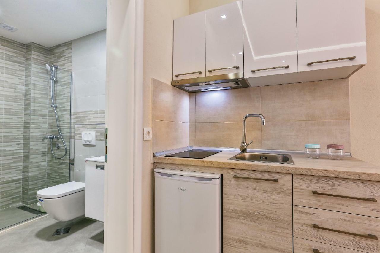 Apolon Apart Šušanj Extérieur photo