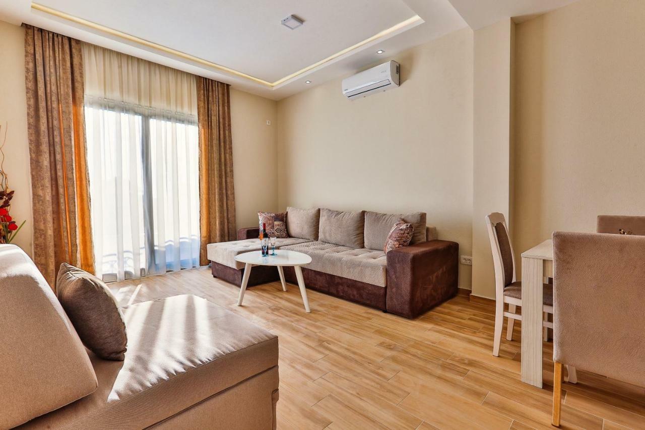 Apolon Apart Šušanj Extérieur photo