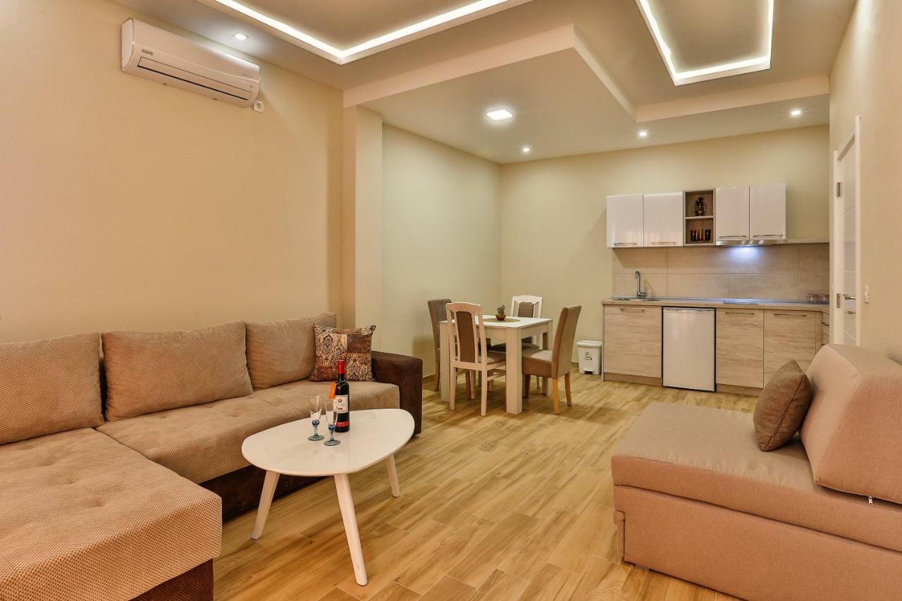 Apolon Apart Šušanj Extérieur photo