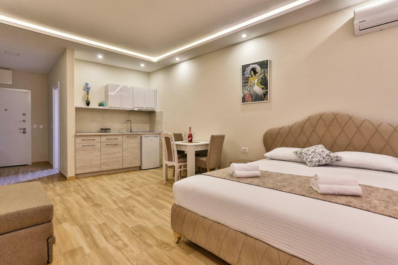 Apolon Apart Šušanj Extérieur photo
