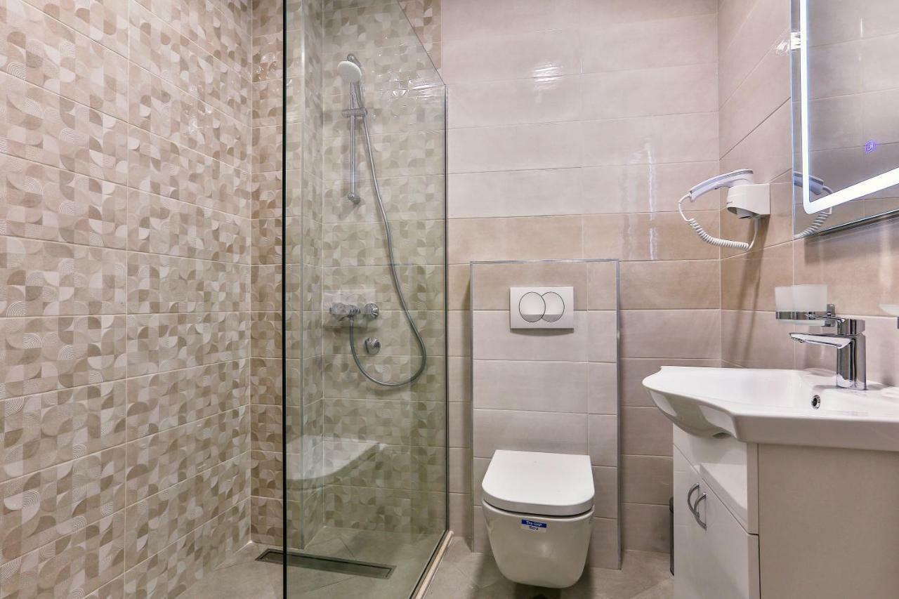 Apolon Apart Šušanj Extérieur photo