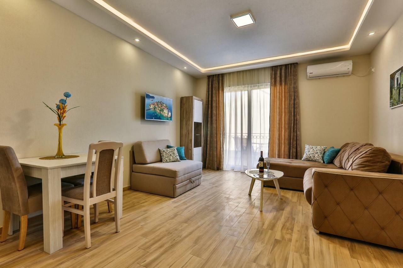 Apolon Apart Šušanj Extérieur photo